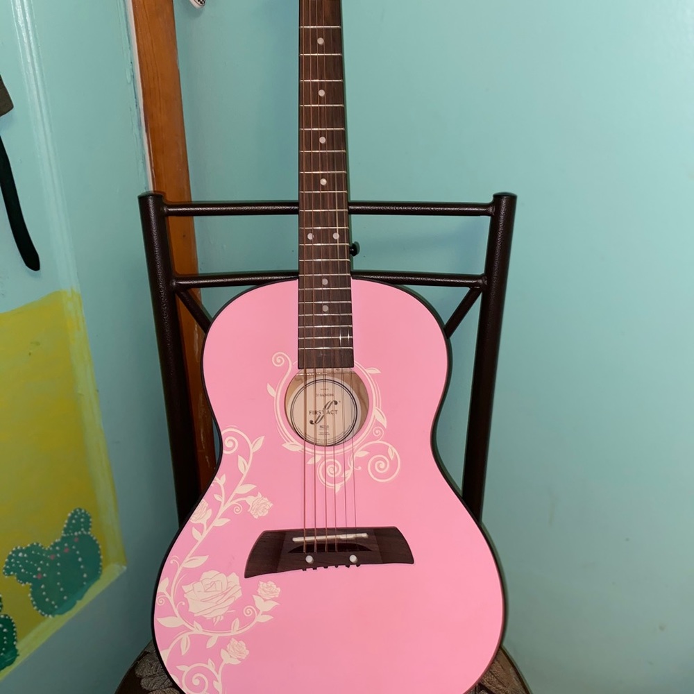 Acoustic Guitar - Picture 3 of 5